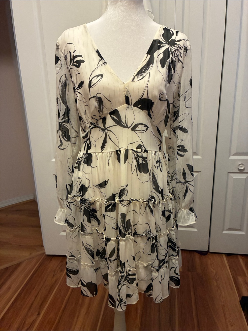 V-Neck Tiered Floral Long-Sleeve Dress in Ivory and Black